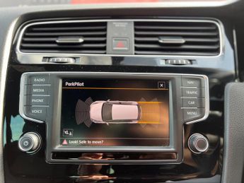 Volkswagen Golf 1.4 TSI BlueMotion Tech ACT R-Line DSG Euro 6 (s/s) 5dr