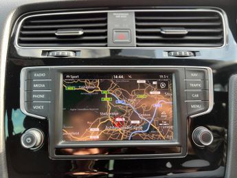 Volkswagen Golf 1.4 TSI BlueMotion Tech ACT R-Line DSG Euro 6 (s/s) 5dr
