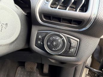 Ford B-Max 1.6 Titanium Powershift Euro 5 5dr
