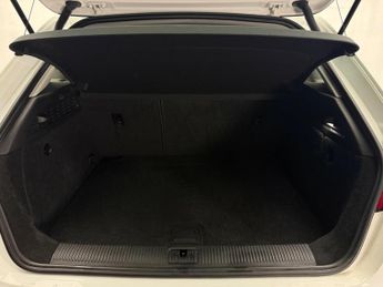 Audi A3 2.0 TDI Sport Sportback S Tronic quattro Euro 6 (s/s) 5dr (Nav)
