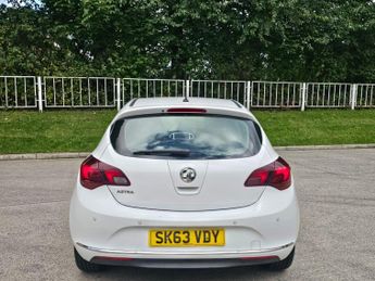 Vauxhall Astra 1.4 16v SRi Euro 5 5dr