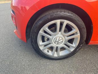 Volkswagen up! 1.0 High up! ASG Euro 5 5dr