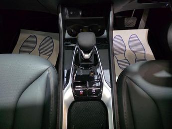 MG MG HS 1.5 T-GDI 24.7kWh Trophy Auto Euro 6 (s/s) 5dr