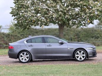 Jaguar XE 2.0d Portfolio Auto Euro 6 (s/s) 4dr