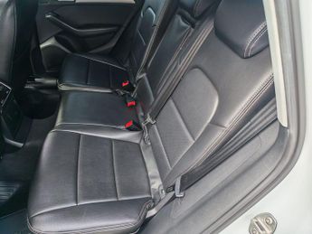 Audi Q5 2.0 TFSI SE SUV 5dr Petrol Tiptronic quattro Euro 5 (s/s) (225 p