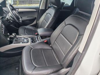 Audi Q5 2.0 TFSI SE SUV 5dr Petrol Tiptronic quattro Euro 5 (s/s) (225 p