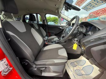 Ford Focus 1.6 Zetec Navigator Powershift Euro 5 5dr