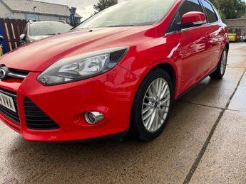 Ford Focus 1.6 Zetec Navigator Powershift Euro 5 5dr
