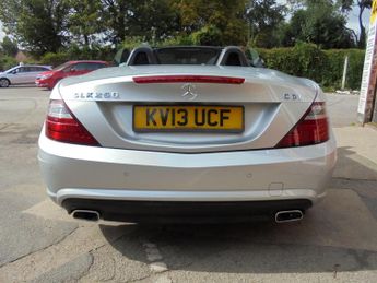 Mercedes-Benz SLK 2.1 SLK250 CDI BlueEfficiency AMG Sport G-Tronic+ Euro 5 (s/s) 2