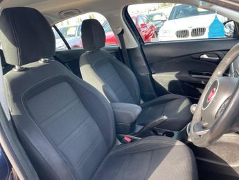 Fiat Tipo 1.6 MultiJetII Lounge Euro 6 (s/s) 5dr