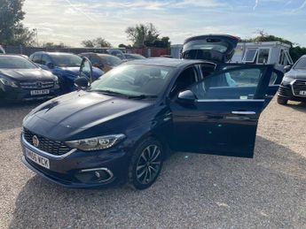 Fiat Tipo 1.6 MultiJetII Lounge Euro 6 (s/s) 5dr