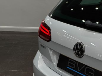 Volkswagen Golf 2.0 TDI BlueMotion Tech SE DSG Euro 6 (s/s) 5dr