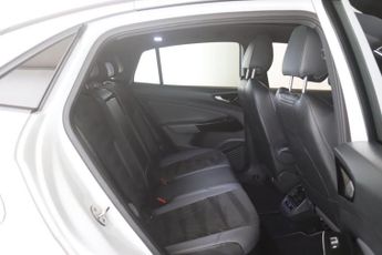 Volkswagen ID.5 Pro 77kWh Style Auto 5dr
