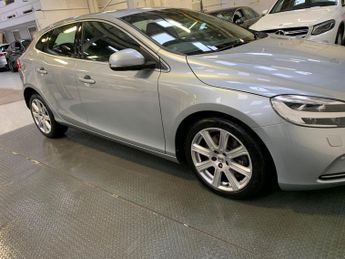 Volvo V40 2.0 D2 Inscription Auto Euro 6 (s/s) 5dr