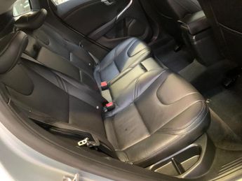 Volvo V40 2.0 D2 Inscription Auto Euro 6 (s/s) 5dr