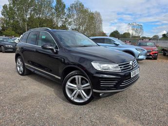 Volkswagen Touareg 3.0 TDI V6 BlueMotion Tech R-Line Tiptronic 4WD Euro 6 (s/s) 5dr