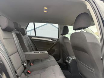 Volkswagen Golf 2.0 TDI BlueMotion Tech Match DSG Euro 5 (s/s) 5dr