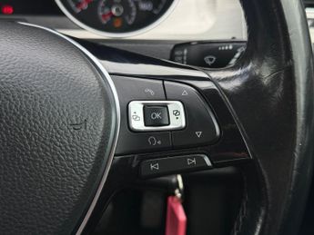 Volkswagen Golf 2.0 TDI BlueMotion Tech Match DSG Euro 5 (s/s) 5dr