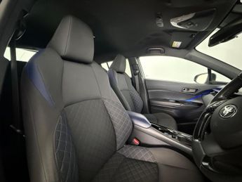 Toyota C-HR 2.0 VVT-h Dynamic SUV 5dr Petrol Hybrid CVT Euro 6 (s/s) (184 ps