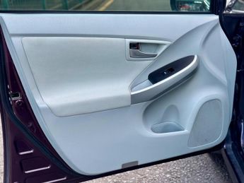 Toyota Prius 1.5 CVT 4dr