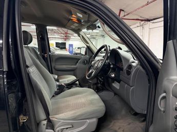 Jeep Cherokee 2.8 TD Sport 4x4 5dr