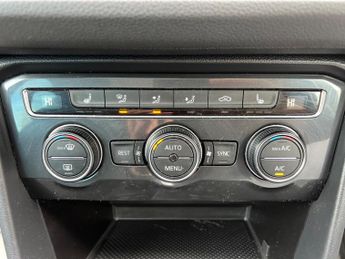 Volkswagen Tiguan 2.0 TDI SEL DSG 4Motion Euro 6 (s/s) 5dr