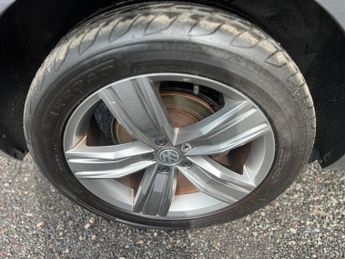 Volkswagen Tiguan 2.0 TDI SEL DSG 4Motion Euro 6 (s/s) 5dr