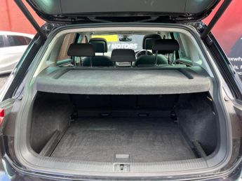 Volkswagen Tiguan 2.0 TDI SEL DSG 4Motion Euro 6 (s/s) 5dr