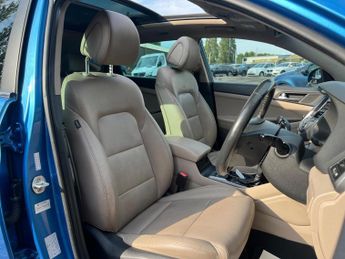 Hyundai TUCSON 2.0 CRDi Premium SE Auto 4WD Euro 6 5dr