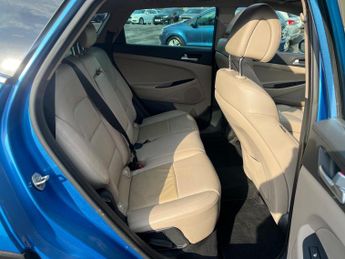Hyundai TUCSON 2.0 CRDi Premium SE Auto 4WD Euro 6 5dr