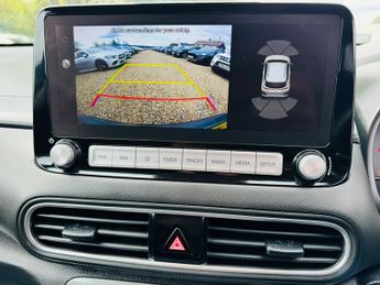 Hyundai KONA 64kWh Premium Auto 5dr (7kW Charger)