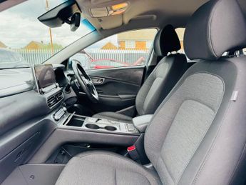 Hyundai KONA 64kWh Premium Auto 5dr (7kW Charger)