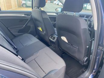 Volkswagen Golf 1.2 TSI BlueMotion Tech S DSG Euro 5 (s/s) 5dr