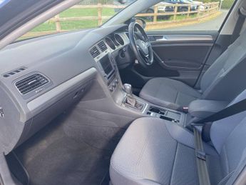 Volkswagen Golf 1.2 TSI BlueMotion Tech S DSG Euro 5 (s/s) 5dr
