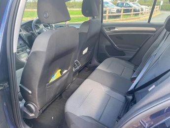 Volkswagen Golf 1.2 TSI BlueMotion Tech S DSG Euro 5 (s/s) 5dr