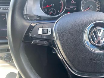 Volkswagen Golf 1.2 TSI BlueMotion Tech S DSG Euro 5 (s/s) 5dr