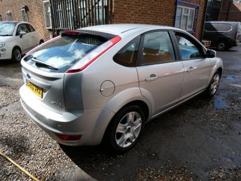 Ford Focus 1.6 Style 5dr