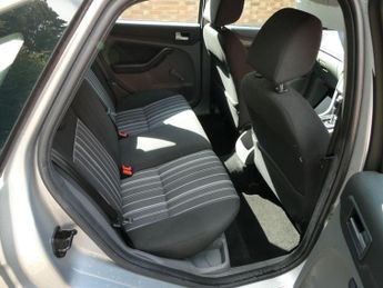 Ford Focus 1.6 Style 5dr