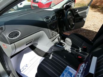Ford Focus 1.6 Style 5dr