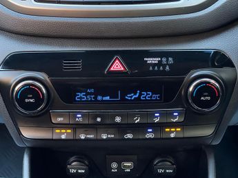 Hyundai TUCSON 1.7 CRDi Blue Drive SE Nav DCT Euro 6 (s/s) 5dr