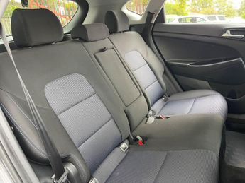 Hyundai TUCSON 1.7 CRDi Blue Drive SE Nav DCT Euro 6 (s/s) 5dr