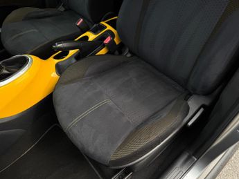 Nissan Juke 1.2 DIG-T Acenta Premium Manual 6Spd Euro 5 (s/s) 5dr