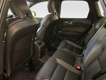 Volvo XC60 2.0h T6 Recharge 18.8kWh R-Design SUV 5dr Petrol Plug-in Hybrid 