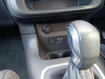 Citroen C3 1.2 PureTech Saint James Hatchback 5dr Petrol EAT6 Euro 6 (s/s) 