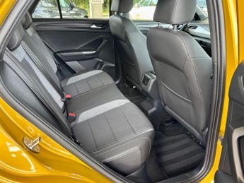 Volkswagen T-Roc 1.5 TSI EVO R-Line DSG Euro 6 (s/s) 5dr