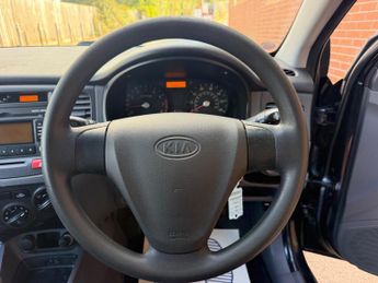 Kia Rio 1.4 5dr