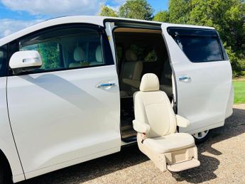 Toyota Alphard 3.5 V6 PETROL AUTOMATIC,DISABLE SEAT