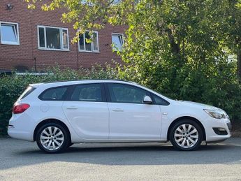 Vauxhall Astra 1.6 CDTi BlueInjection Design Sports Tourer Euro 6 (s/s) 5dr