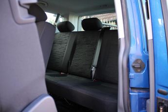 Volkswagen Transporter Shuttle 2.0 TDI SE DSG SWB Euro 6 (s/s) 5dr