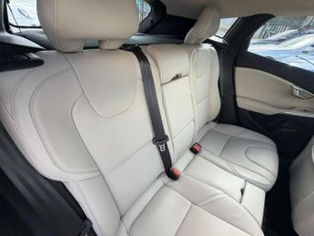 Volvo V40 2.0 D2 Momentum Nav Plus Euro 6 (s/s) 5dr